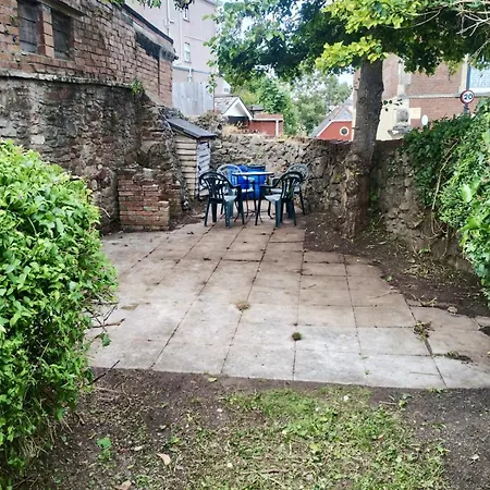 Apartamento Enchanting Escape With Peaceful Views Bristol